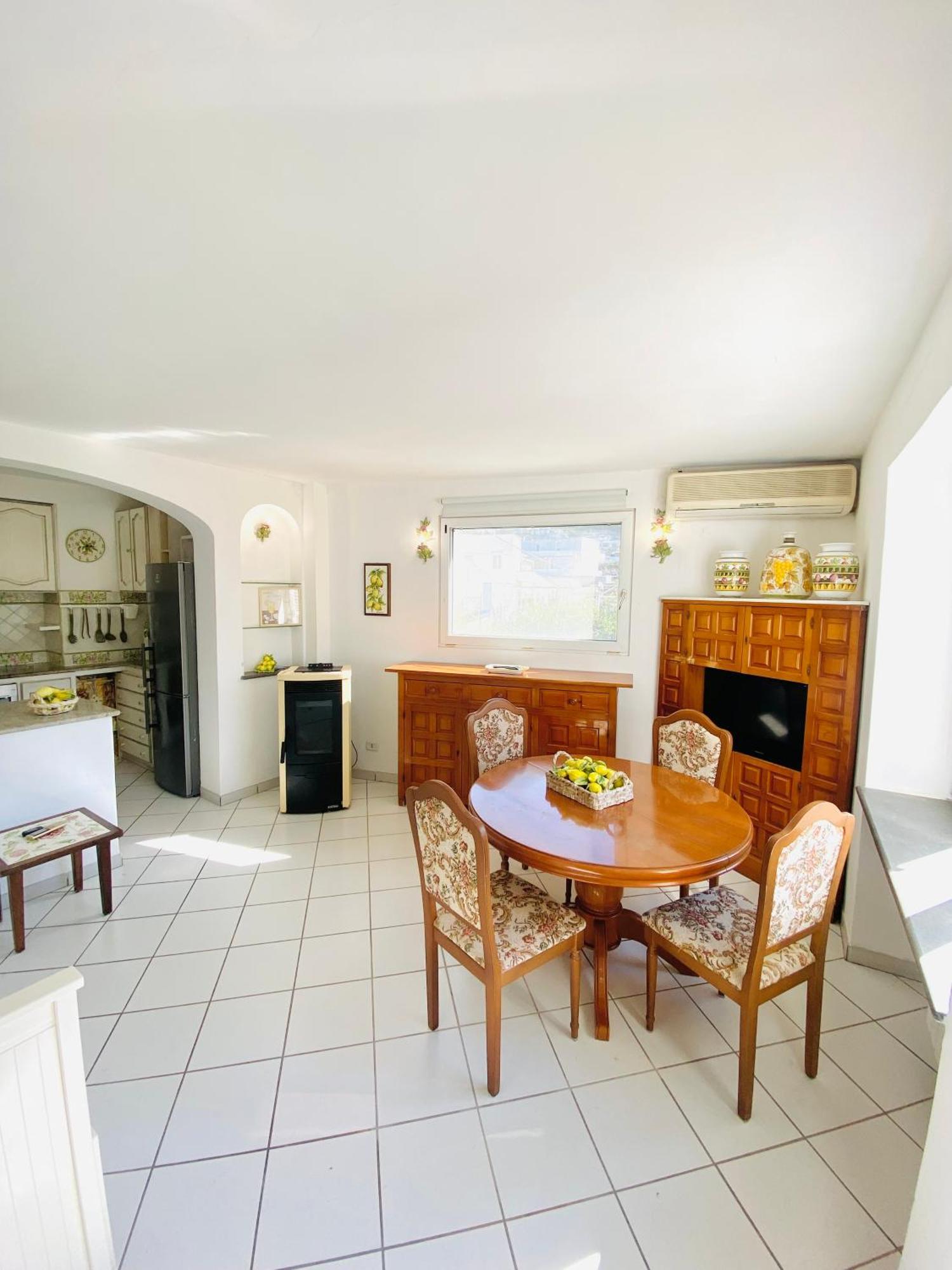 Casa Pippo 1 Villa อนากาปรี ภายนอก รูปภาพ
